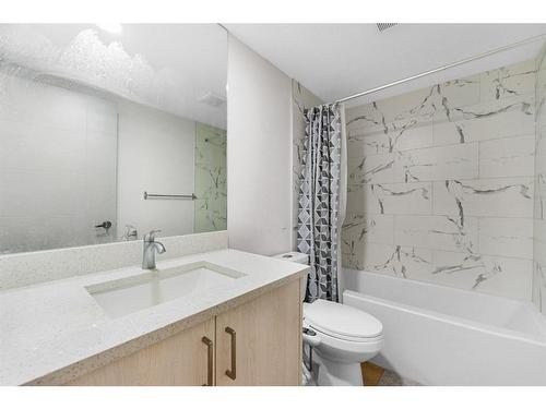2211,2209 48 Street Se, Calgary, AB - Indoor Photo Showing Bathroom