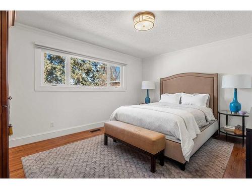 10608 Willowind Place Se, Calgary, AB - Indoor Photo Showing Bedroom