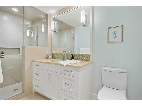 10608 Willowind Place Se, Calgary, AB - Indoor Photo Showing Bathroom
