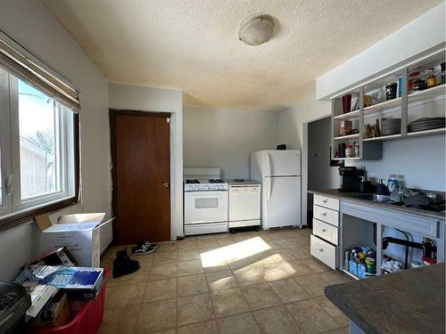 5109 49 Street, Olds, AB - Indoor Photo Showing Other Room