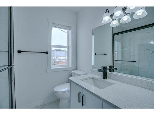 1503 Child Avenue Ne, Calgary, AB - Indoor Photo Showing Bathroom