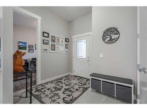 1411 Price Close, Carstairs, AB - Indoor Photo Showing Other Room