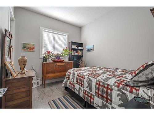 1411 Price Close, Carstairs, AB - Indoor Photo Showing Bedroom