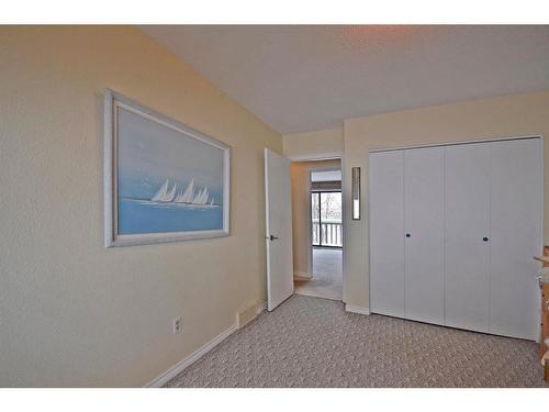 3344 Palliser Drive Sw, Calgary, AB - Indoor Photo Showing Other Room
