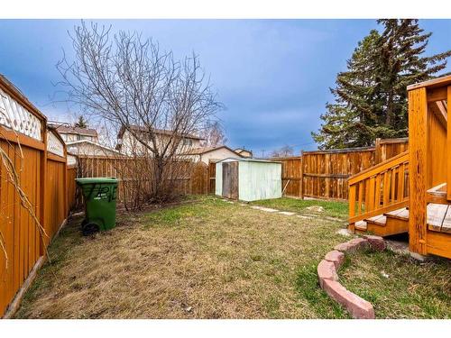 5401 54 Street Ne, Calgary, AB - Outdoor With Backyard