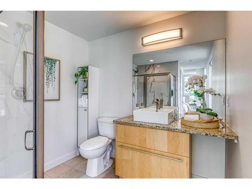 1601-215 13 Avenue, Calgary, AB - Indoor Photo Showing Bathroom