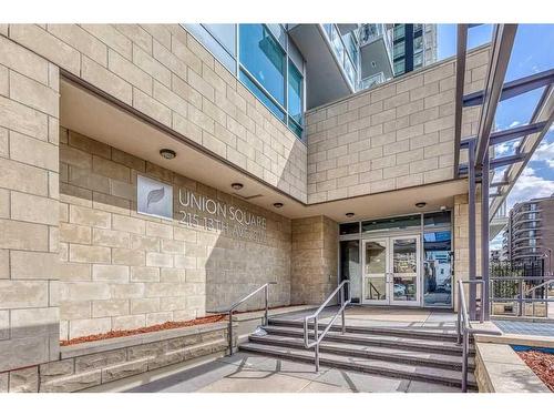 1601-215 13 Avenue, Calgary, AB - Outdoor