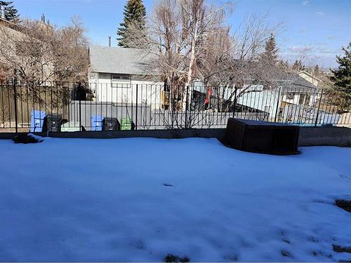 55 Beaconsfield Crescent Nw, Calgary, AB - Outdoor