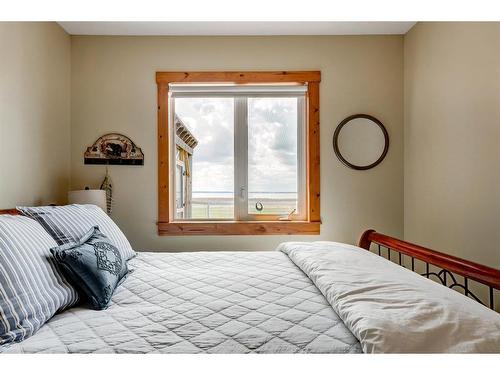 121 Braseth Beach, Rural Camrose County, AB - Indoor Photo Showing Bedroom