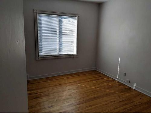 2022 Kensington Road Nw, Calgary, AB - Indoor Photo Showing Other Room
