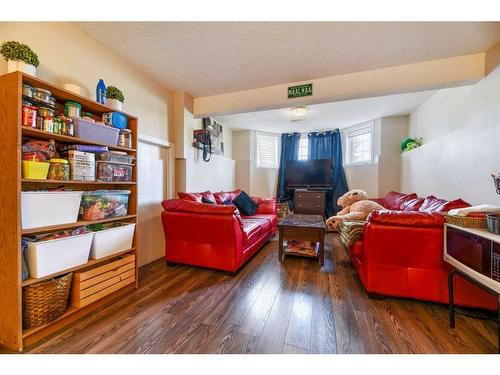 13 Saddlemont Grove Ne, Calgary, AB - Indoor Photo Showing Living Room