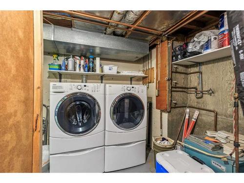 275-4037 42 Street Nw, Calgary, AB - Indoor Photo Showing Laundry Room