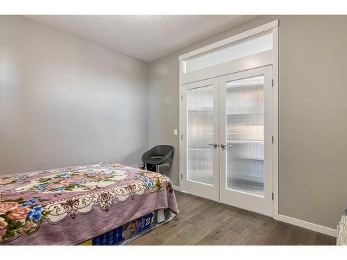 120 Nolancrest Circle Nw, Calgary, AB - Indoor Photo Showing Bedroom