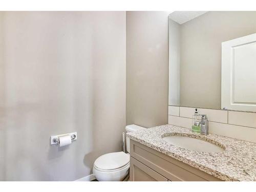 120 Nolancrest Circle Nw, Calgary, AB - Indoor Photo Showing Bathroom