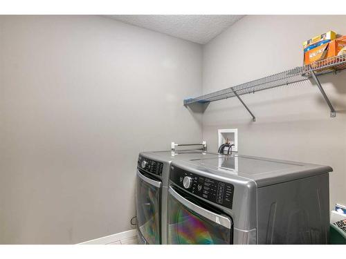 120 Nolancrest Circle Nw, Calgary, AB - Indoor Photo Showing Laundry Room