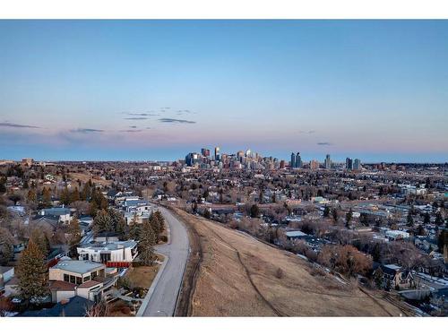 2543 11 Avenue Nw, Calgary, AB - Outdoor With View