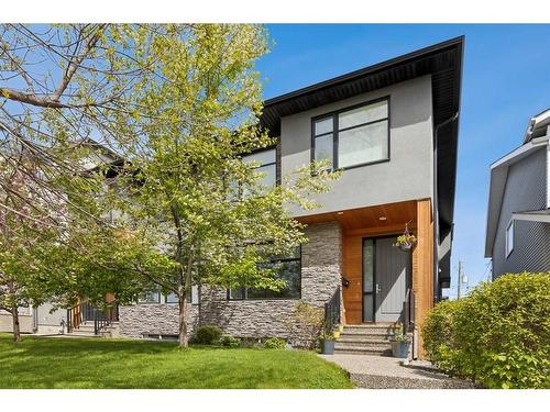 2030 32 Avenue Sw, Calgary, AB - Outdoor