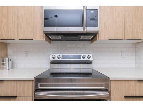 2206-19489 Main Street Se, Calgary, AB - Indoor Photo Showing Kitchen