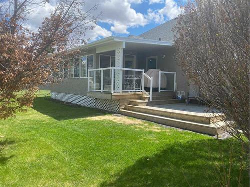 5416 Silverthorn Road, Olds, AB - Indoor