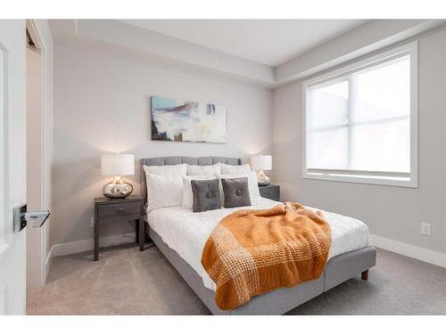 401-8355 19 Avenue Sw, Calgary, AB - Indoor Photo Showing Bedroom