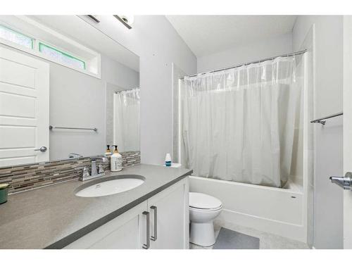 55 Saddlelake Common Ne, Calgary, AB - Indoor Photo Showing Bathroom