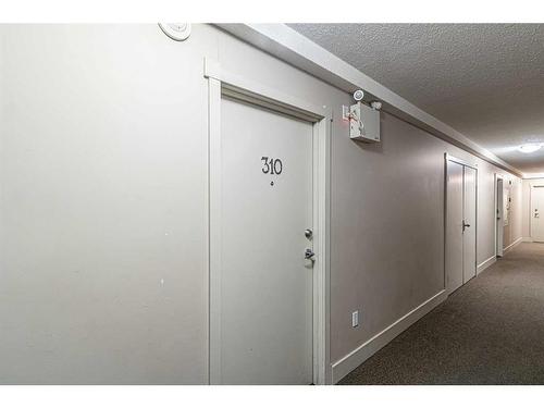 310-505 19 Avenue Sw, Calgary, AB - Indoor Photo Showing Other Room