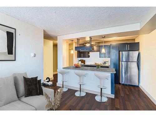 310-505 19 Avenue Sw, Calgary, AB - Indoor Photo Showing Kitchen