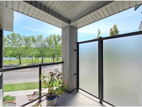 2710 Parkdale Boulevard Nw, Calgary, AB - Outdoor With Exterior