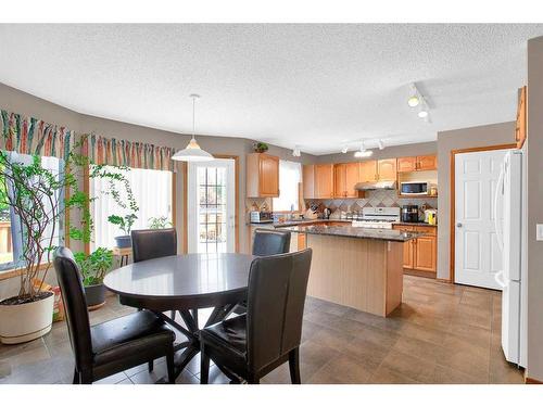 128 West Creek Pond, Chestermere, AB - Indoor