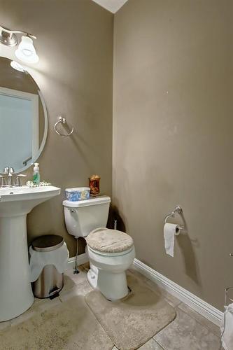 116 Kincora Hill Nw, Calgary, AB - Indoor Photo Showing Bathroom