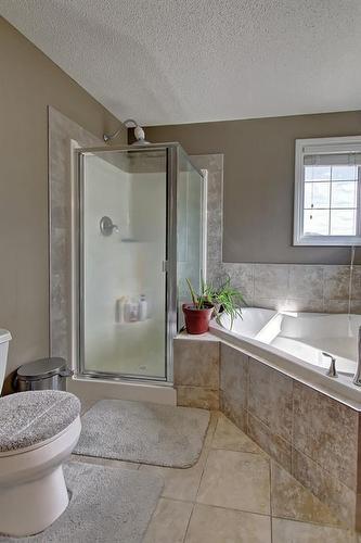 116 Kincora Hill Nw, Calgary, AB - Indoor Photo Showing Bathroom