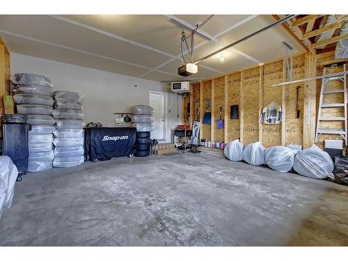 116 Kincora Hill Nw, Calgary, AB - Indoor Photo Showing Garage