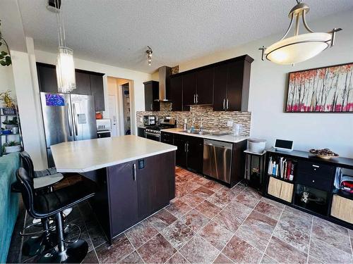 169 Cityscape Gardens Ne, Calgary, AB - Indoor Photo Showing Kitchen With Double Sink