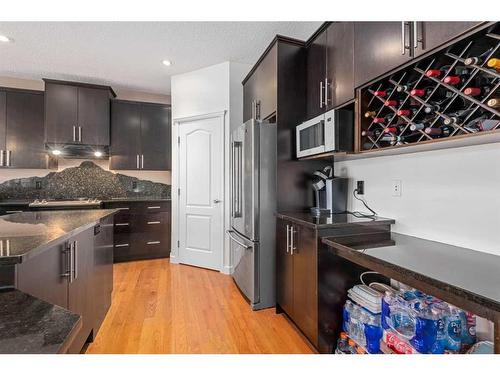 453 Boulder Creek Way Se, Langdon, AB - Indoor Photo Showing Kitchen With Upgraded Kitchen