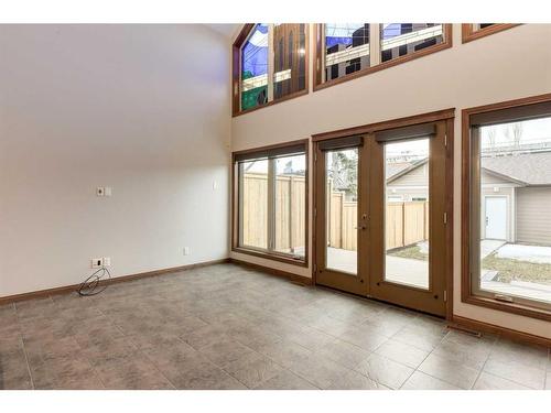 1721B 1 Avenue Nw, Calgary, AB - Indoor Photo Showing Other Room
