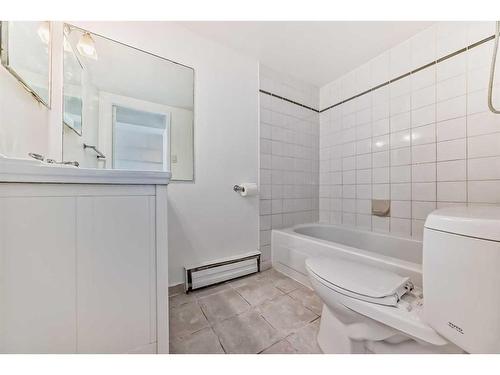 410-519 17 Avenue Sw, Calgary, AB - Indoor Photo Showing Bathroom