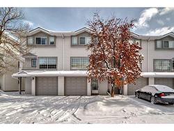 12 Kingsland Villas SW Calgary, AB T2V 5J9