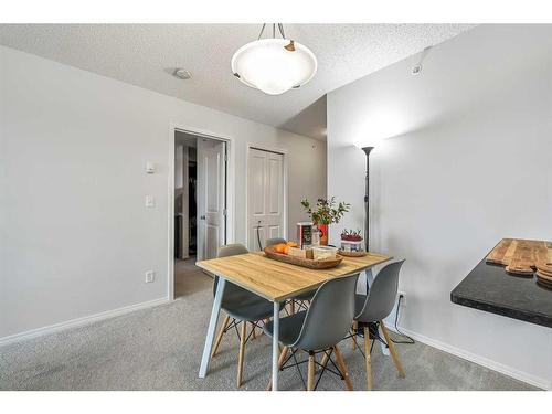 1424-81 Legacy Boulevard Se, Calgary, AB - Indoor Photo Showing Dining Room