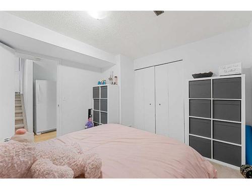 91 Coventry Lane Ne, Calgary, AB - Indoor Photo Showing Bedroom