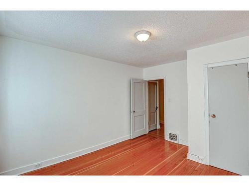 1218 7 Street Sw, Calgary, AB - Indoor Photo Showing Other Room