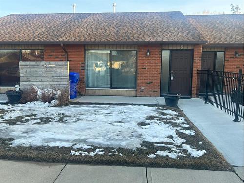 13 Chinook Crescent West, Claresholm, AB - Outdoor