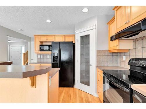 51 Everbrook Link Sw, Calgary, AB - Indoor Photo Showing Kitchen