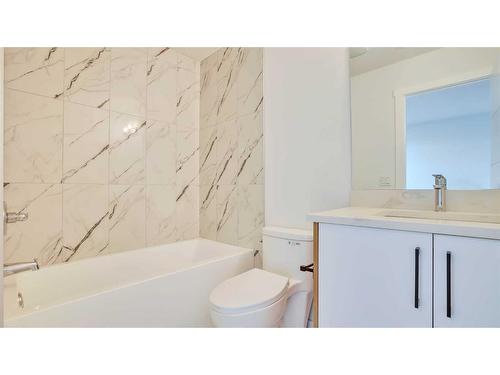 353-265 Sage Hill Rise Nw, Calgary, AB - Indoor Photo Showing Bathroom