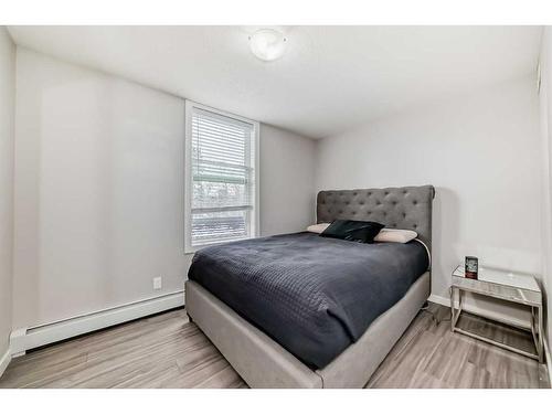 305-1820 9 Street Sw, Calgary, AB - Indoor Photo Showing Bedroom
