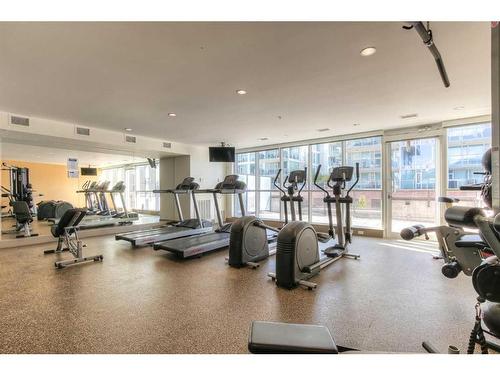 1304-550 Riverfront Avenue Se, Calgary, AB - Indoor Photo Showing Gym Room