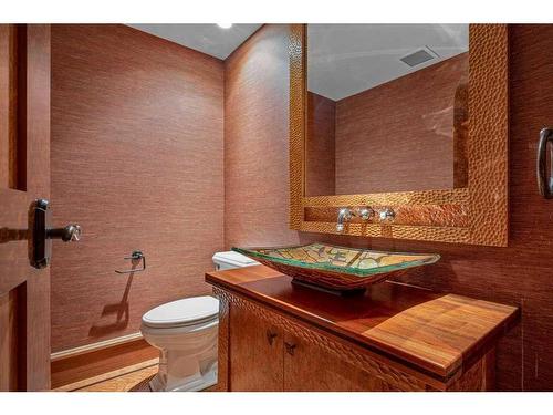 145 Silvertip Ridge, Canmore, AB - Indoor Photo Showing Bathroom