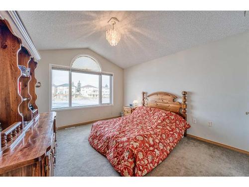 128 Coral Shores Cape Ne, Calgary, AB - Indoor Photo Showing Bedroom