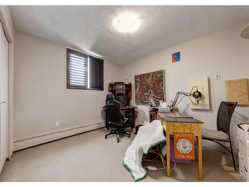 501-505 19 Avenue Sw, Calgary, AB - Indoor Photo Showing Other Room