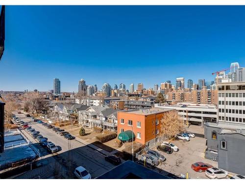 501-505 19 Avenue Sw, Calgary, AB - Outdoor With View