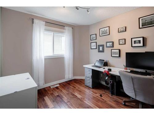 6 Gleneagles Terrace, Cochrane, AB - Indoor Photo Showing Office